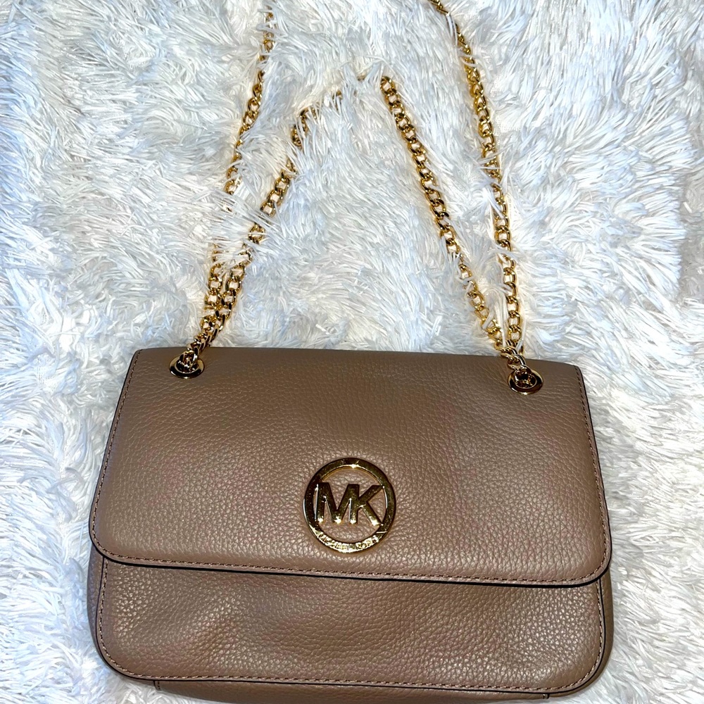 Michael Kors chain shoulder/crossbody bag
